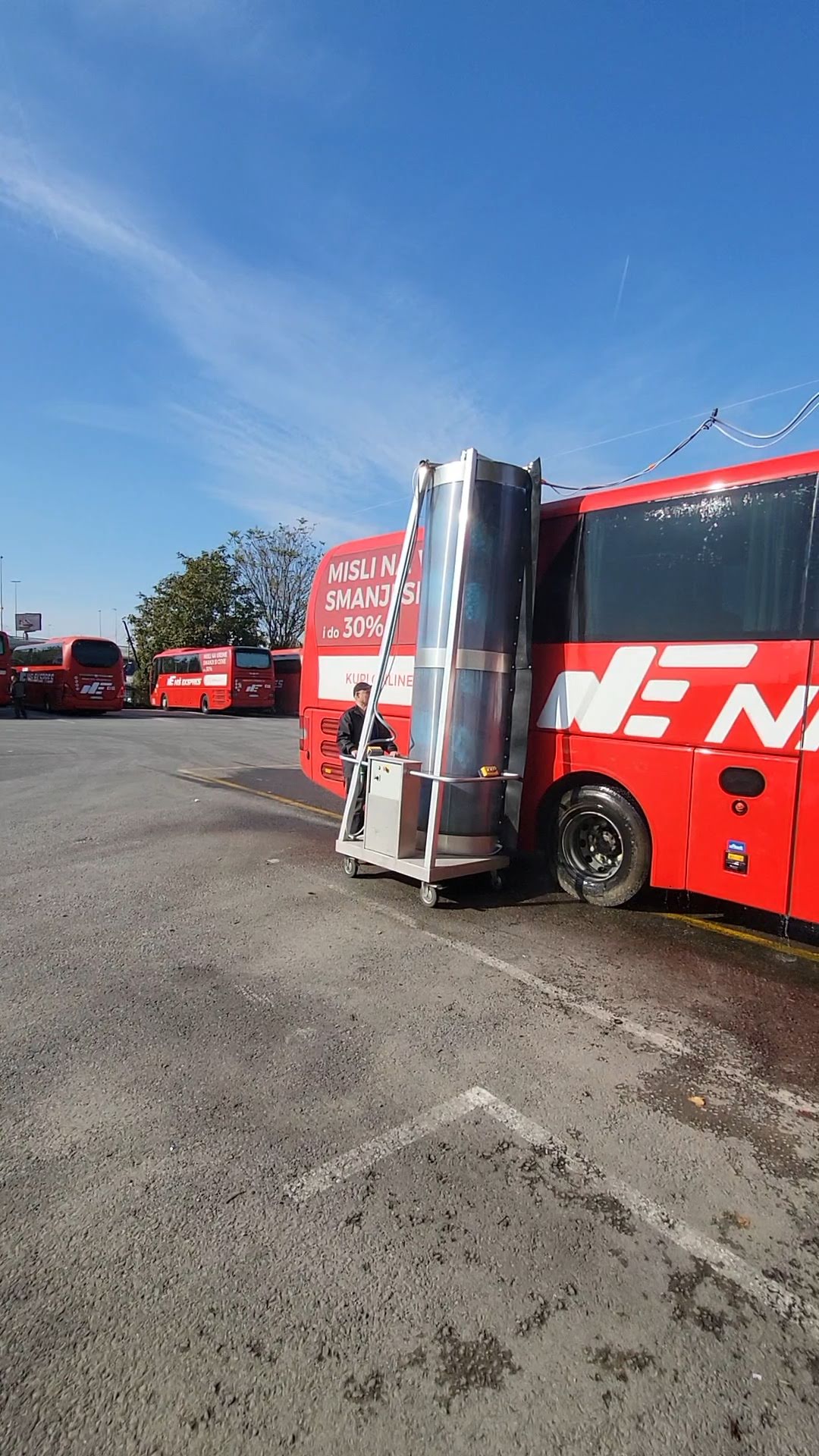 Mobilna perionica za kamione i autobuse EBA 2000